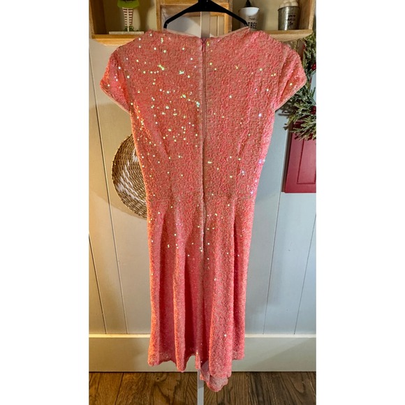 Maggy London Coral‎ Sequin Twist Front Cap Sleeve Cocktail Dress - Picture 3 of 9